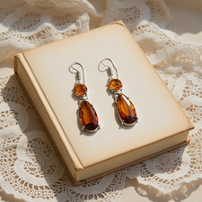 Orecchini con pietre preziose