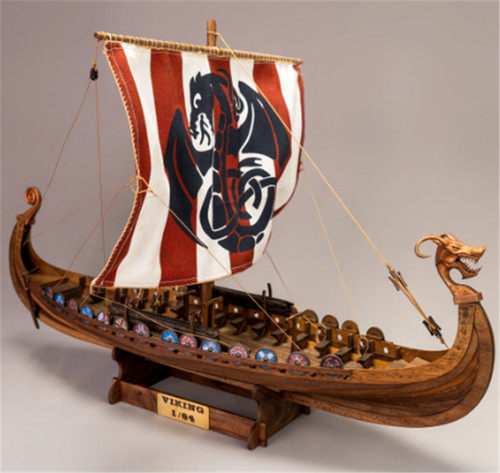 Nuovo viking barca a - 1/48,