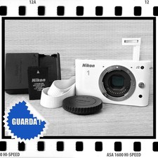 NIKON 1 J2 - CORPO COMPATTO