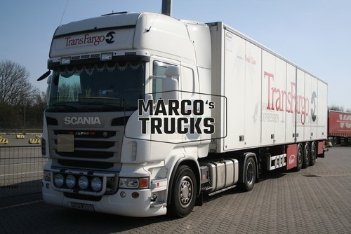 Foto camion scania 420 box - camion,