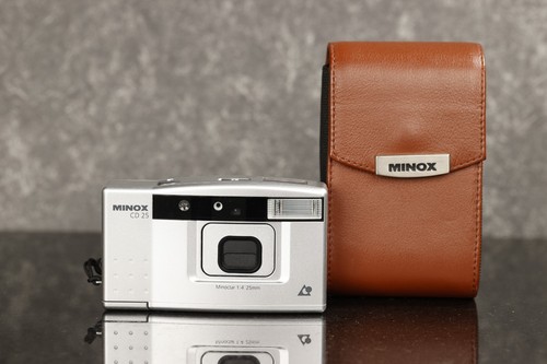 Minox con custodia e - con,
