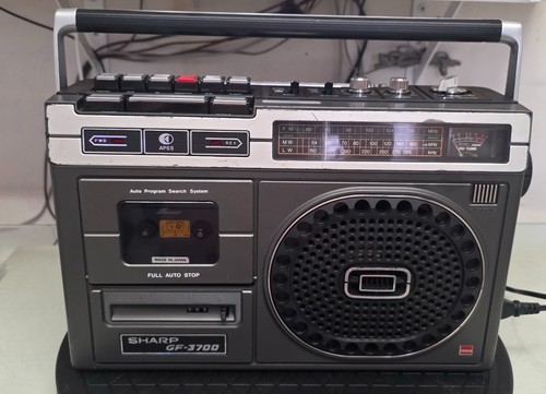 Sharp 3700 boombox - sharp, gf-3700