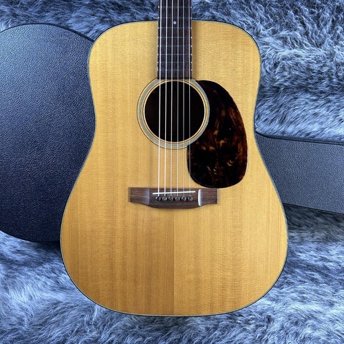 Martin con custodia - d-18,