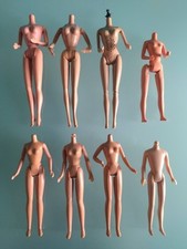 "MATTEL" Lotto N 6 "Barbie" 8 corpi per pezzi di ricambio e lavori di restauro.