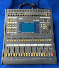 Yamaha 03D  Mixer Digitale