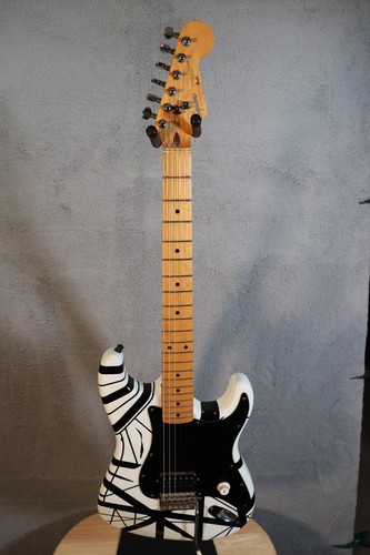 1984 squier fender - squier,