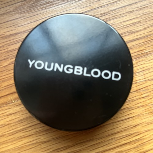 Youngblood fondotinta minerale