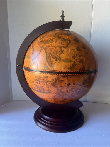 Mappamondo vintage italiano