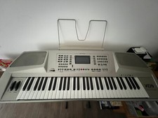 Vendo Tastiera Ketron XD9 Access. in Ottimo Stato con piede, custodia e leggio