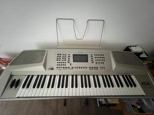 Vendo tastiera ketron xd9 - vendo,