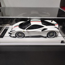 FERRARI 488 PISTA NOVITEC 1/18
