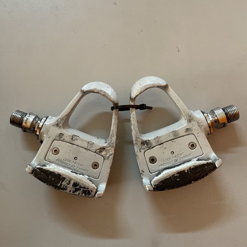 Pedali bici corsa strada