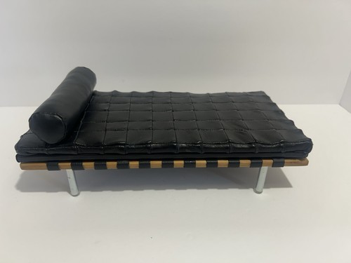 Bambola scala pelle - scala,