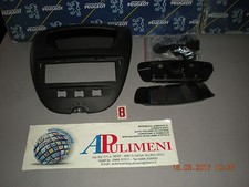 GRIGLIA CENTRALE PORTA RADIO E