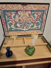 Scrittoio e supporto ragazza