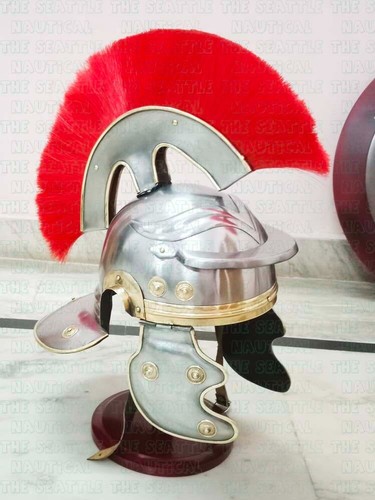 Elmetto centurione romano