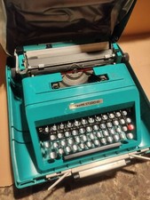 Macchina da scrivere d'epoca Olivetti Studio 45 del 1967
