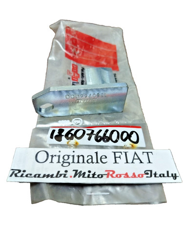 Attrezzo bloccaggio volano