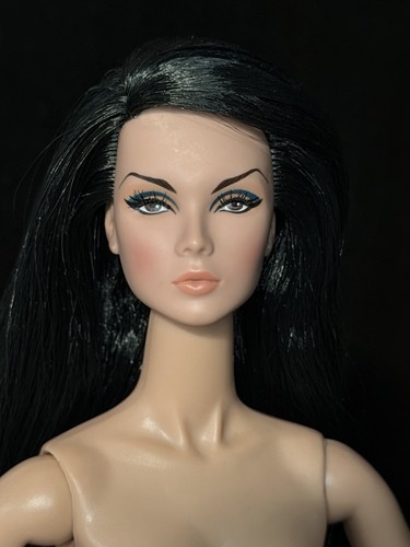 Lilith blair never ordinary - never, nu