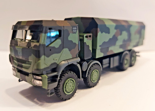 Herpa 746922 iveco - herpa, trakker