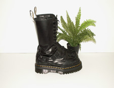 Dr. Martens 1914 1B99 QUAD