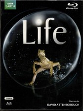 Life Narrato da R
