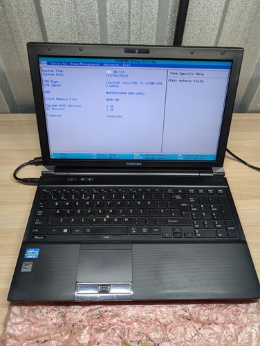 Toshiba tecra r950 - toshiba,