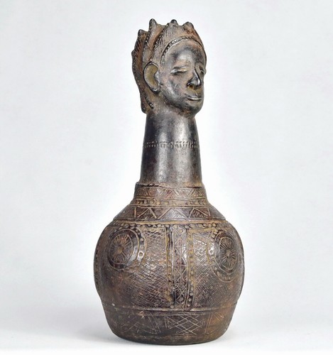 Stupendo vaso antropomorfo - , in