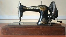 SINGER_ANTICA MACCHINA DA