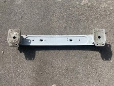 Rinforzo paraurti anteriore