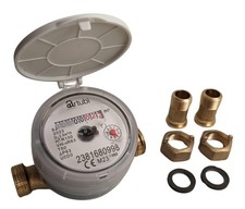 CONTATORE ACQUA 1/2" QUADRANTE ASCIUTTO 8 RULLI COMPRESI RACCORDI E GUARNIZIONI