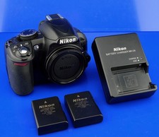 Nikon D3100, 14,2 mpix, solo