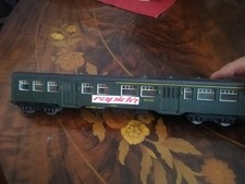 vagone passeggeri  lima vintage con ruote in metallo  con lievi difetti scala HO