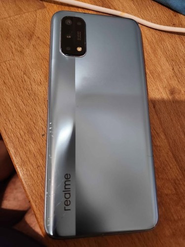 Realme pro - realme,