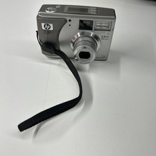 Fotocamera digitale HP PhotoSmart 735 3,2 MP 15x zoom - modello Q2210A testata e funzionante 