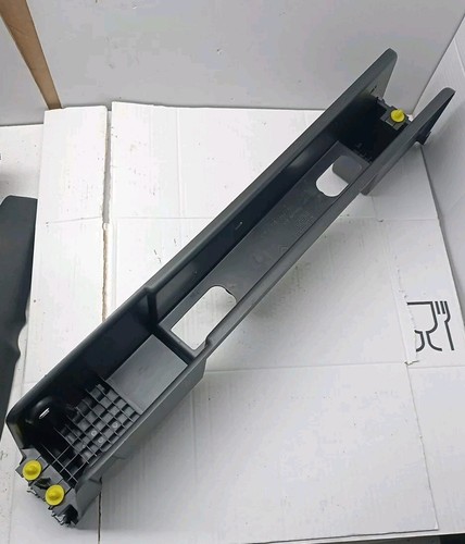 Plastica pannello laterale