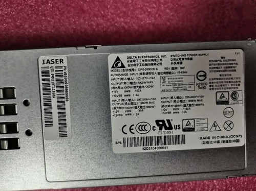 Uno alimentatore ridondante - alimentatore,