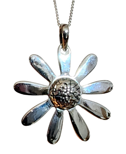 Collana con ciondolo fiore