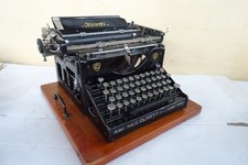 Macchina per scrivere olivetti - scrivere,