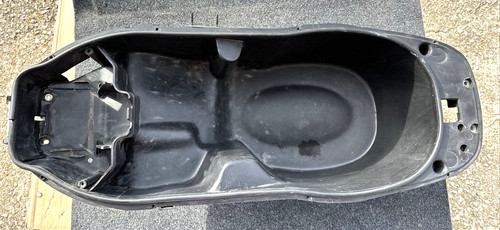Carena vano sottosella aprilia - vano,