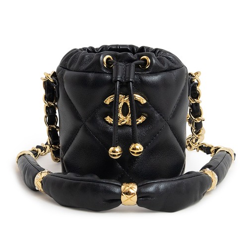 Chanel matelasse logo - matelasse, cc