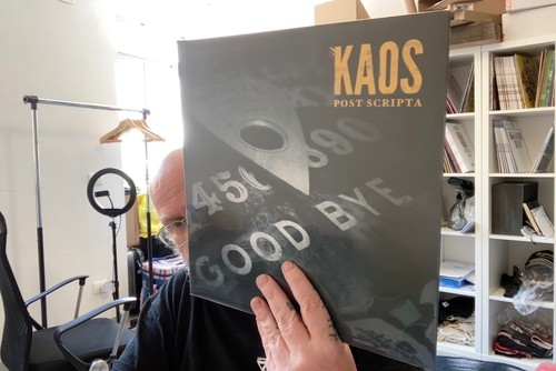 Kaos one post - one, scripta