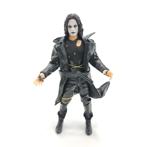 Figura mezco toyz the crow - figura,