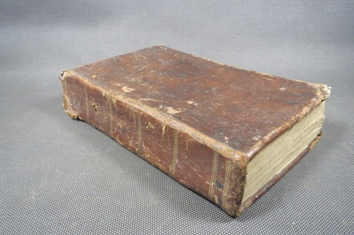 Antico libro dizionario lingua - antico,