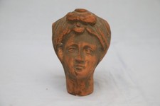 testa femminile romana