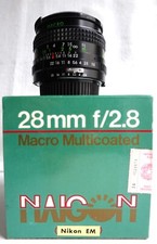 NAIGON 28mm Macro f/2.8 per