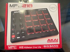 AKAI Professional MPD218 MIDI