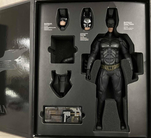 Hot toys cavaliere oscuro - cavaliere,