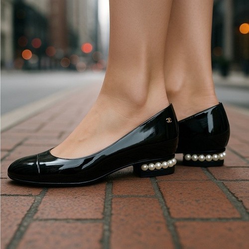 Scarpe basse chanel - chanel, nere