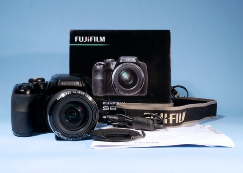 Fujifilm finepix s8200 2 - s8200, 16,2
